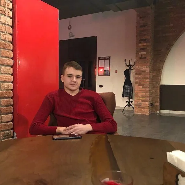 Максим